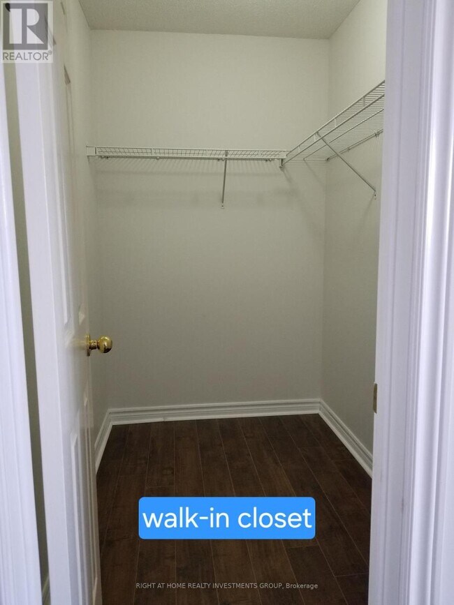 Building Photo - 38 Lang Dr