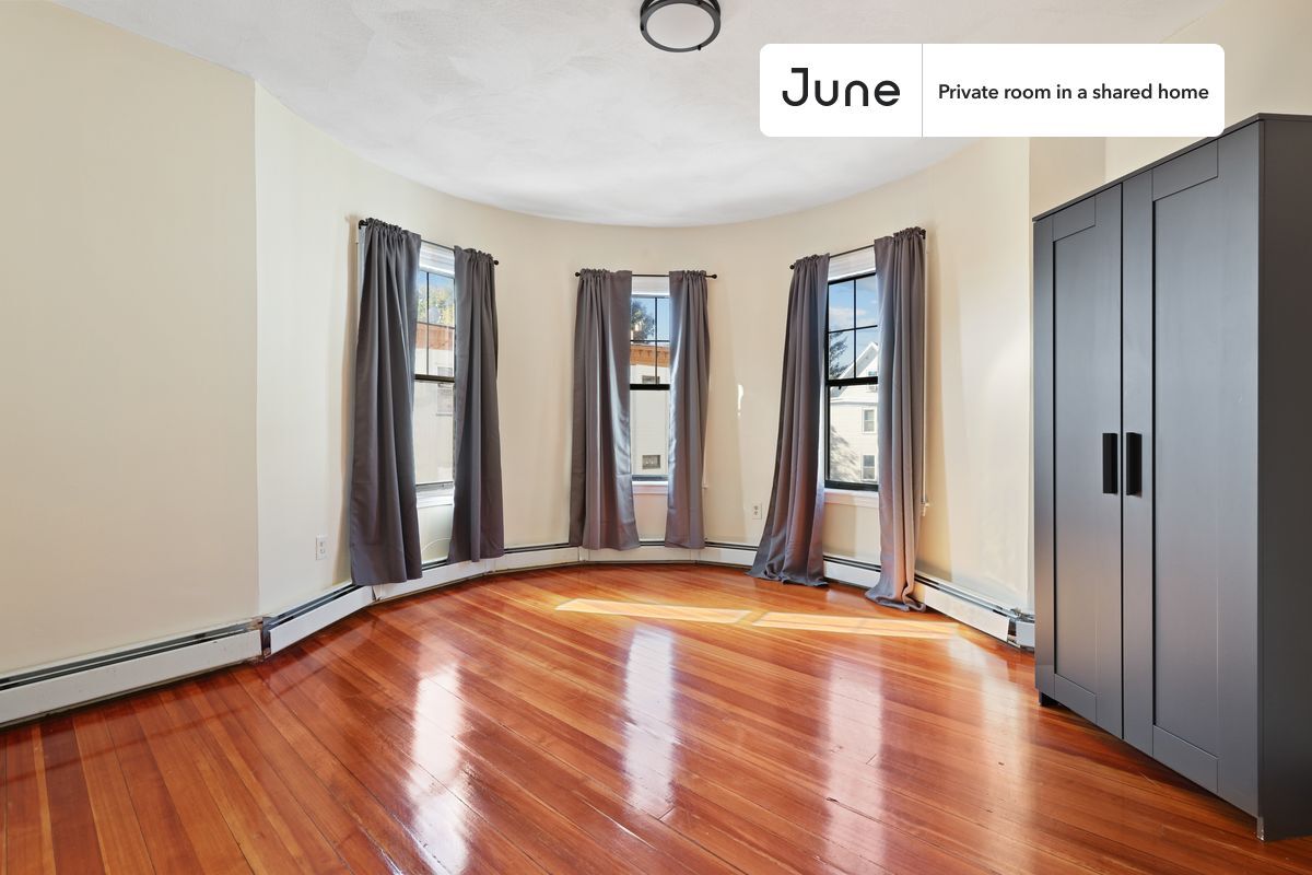 Private bedroom in 4 bed/1 bath Home - Private bedroom in 4 bed/1 bath Home