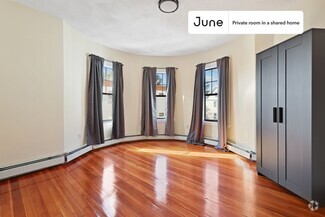 Building Photo - Private bedroom in 4 bed/1 bath Home