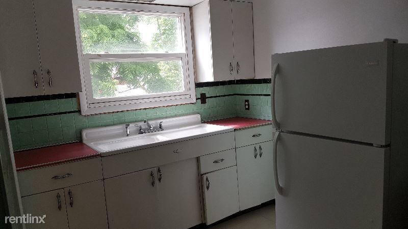 Building Photo - 1 br, 1 bath Apartment - 2292 Genesee st