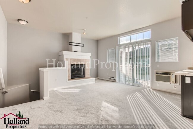 Foto del edificio - NEW PRICE APPLY NOW!! Cute 1 bedroom condo...