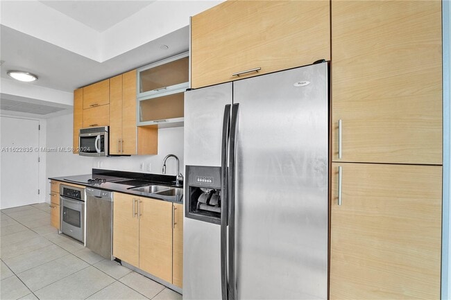 Foto del edificio - 60 SW 13th St