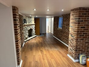 Building Photo - 318 Cooper St