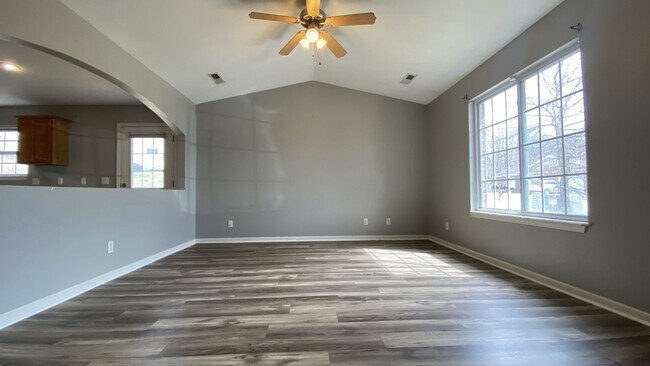 Foto del edificio - Cozy 2 bedroom, 2 bathroom duplex!