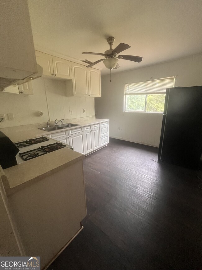 Building Photo - 3286 Kingston Ct