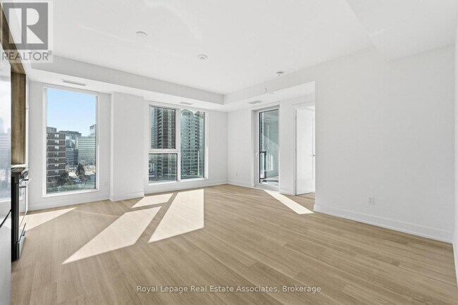 Building Photo - 25 Cordova Ave