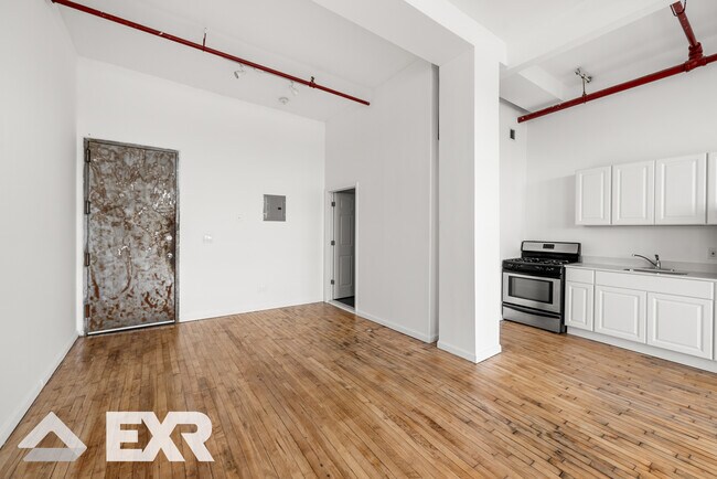 Foto del edificio - 385 Troutman St