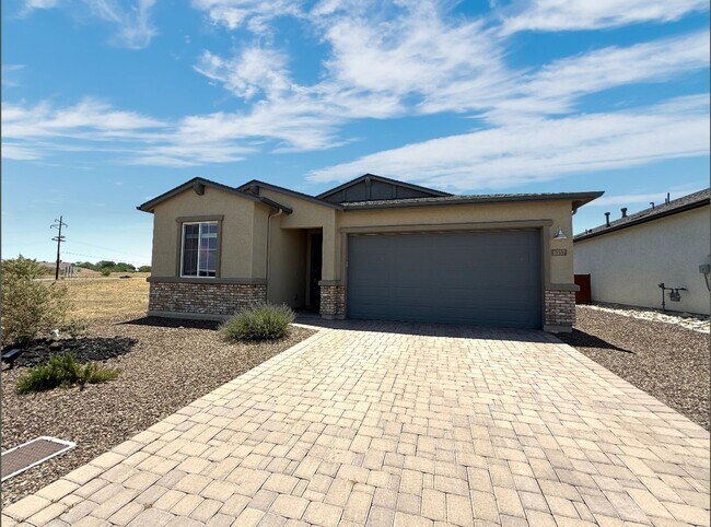 Building Photo - Beautiful 3-Bedroom Home for Rent in Saddl...