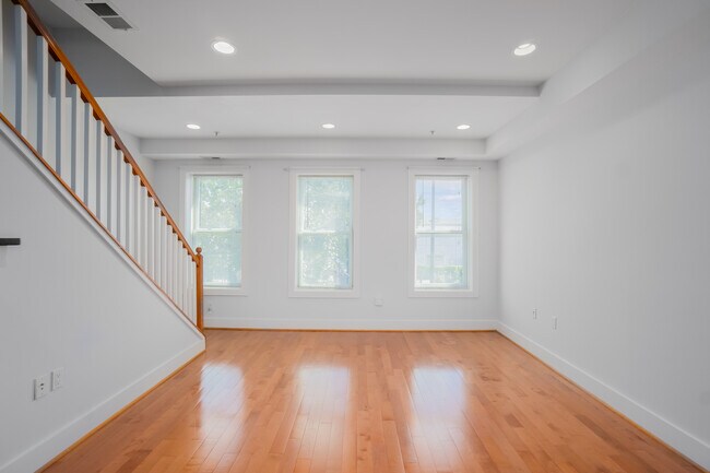 1st floor windows and staircase - 1914 4th St NE