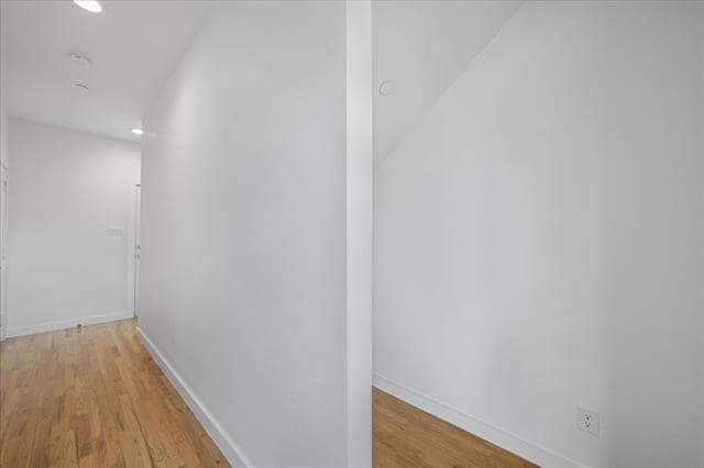 Building Photo - 1715 Bennett Ave