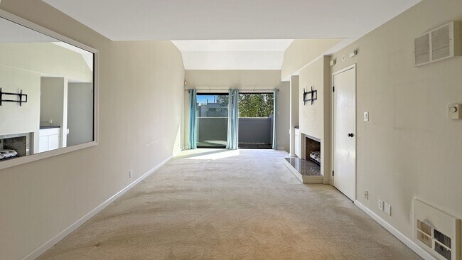 Foto del edificio - Waterfront Living in the Heart of Jack London Square