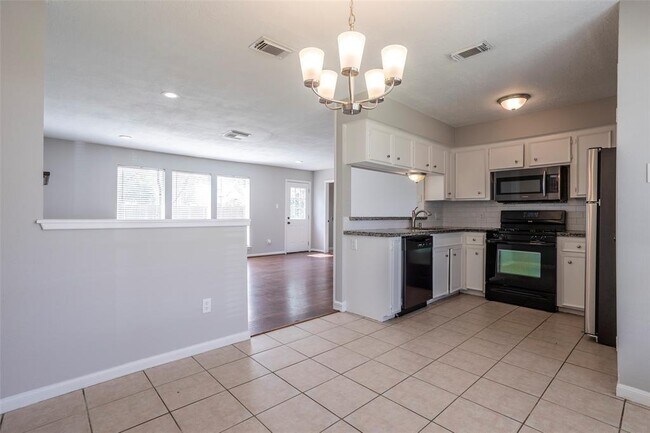 Building Photo - 20919 Park Pine Ln