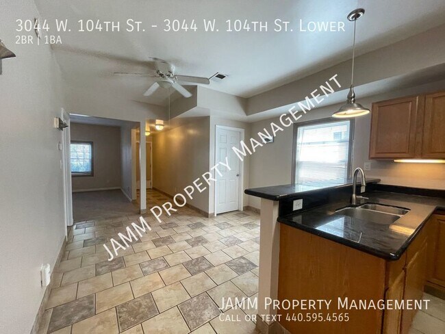 Foto del edificio - 2-Bedroom Duplex apartment in Cleveland!!