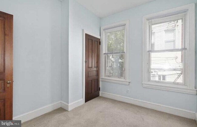 Building Photo - 2609 Folsom St