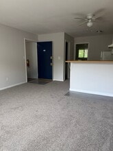 Building Photo - 2412 Azalea Garden Rd