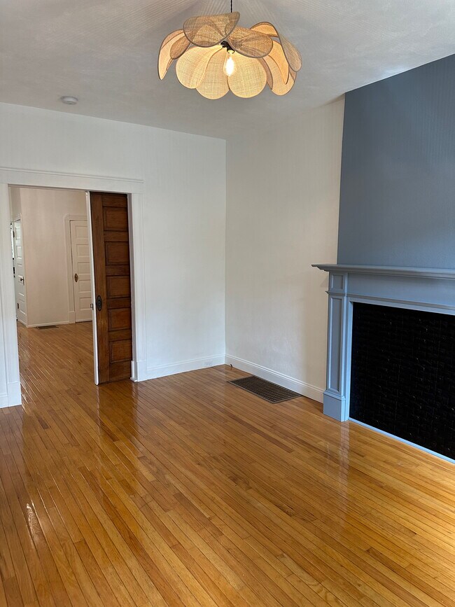 Foto del edificio - 4269 Botanical Ave