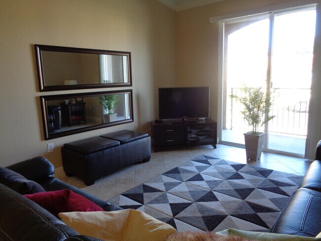 Foto del edificio - 15085 Michelangelo Blvd