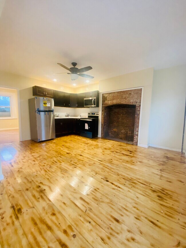 Building Photo - 78 Spring St