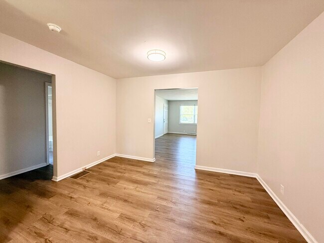 Foto del edificio - 708 Greenbriar Dr