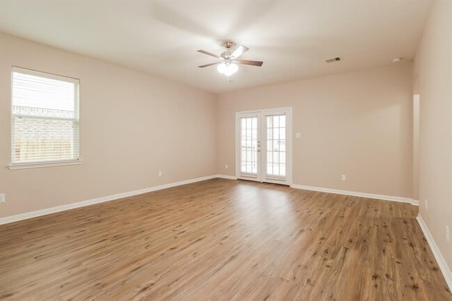 Foto del edificio - 31003 E Lost Creek Blvd