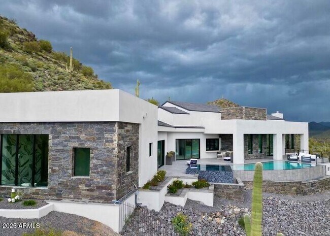 Foto del edificio - 4880 E Lone Mountain Rd N