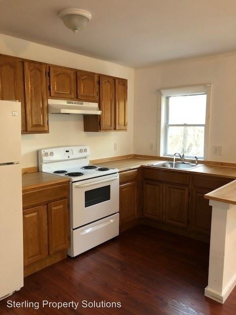 Building Photo - 19 Henning Dr