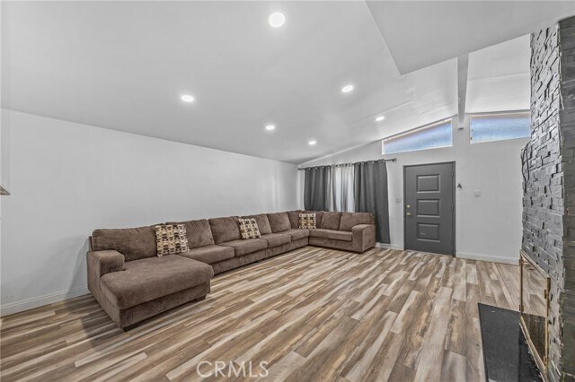 Building Photo - 9417 Mango Ave
