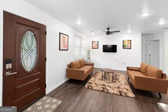 Building Photo - 2533 Godfrey Dr NW