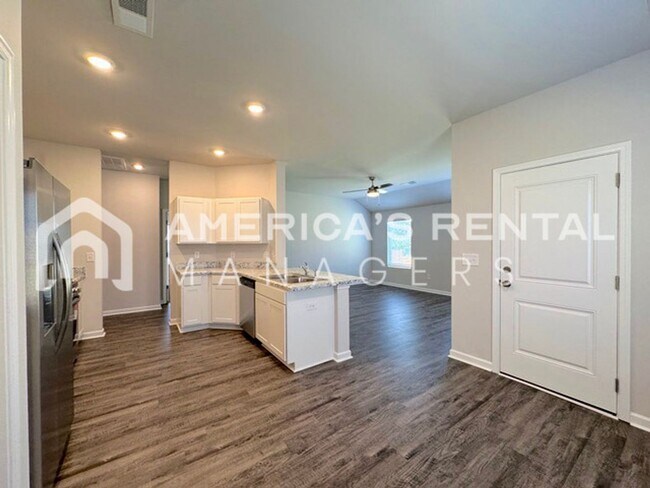 Building Photo - Coming Soon! Available to View Soon!!!