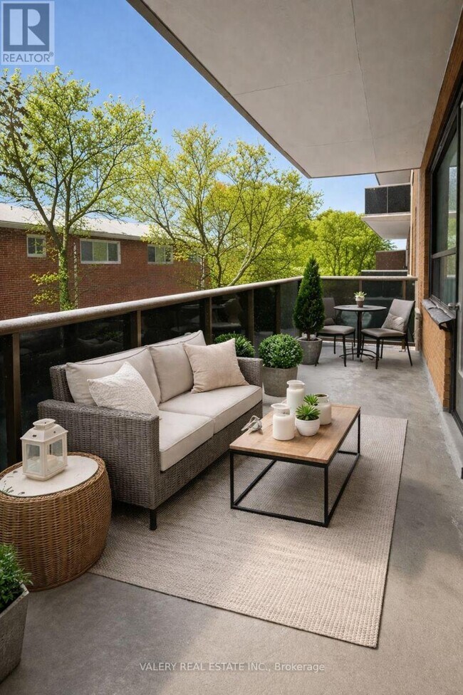 Photo du bâtiment - 815 Kennedy Rd