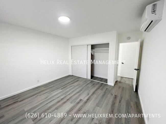 Building Photo - 1063 Justin Ave