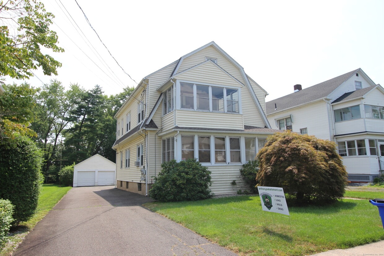 Primary Photo - 95 Seymour Ave