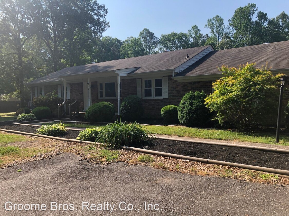 Foto principal - 3 br, 2 bath House - 4501 New Kent Highway