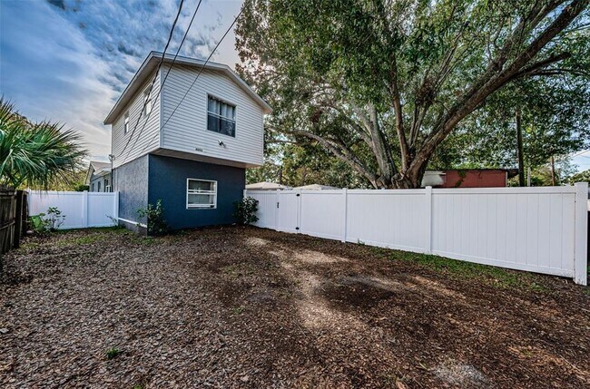 Building Photo - 4053 11th Ave N