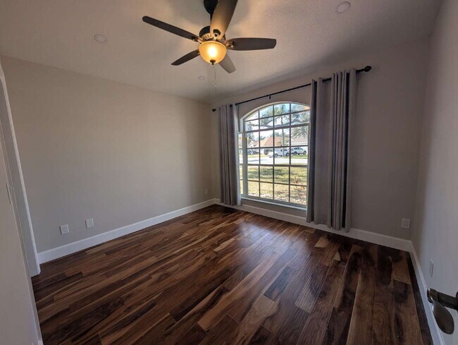 Foto del edificio - Beautiful 3 Bedroom Home in Viera