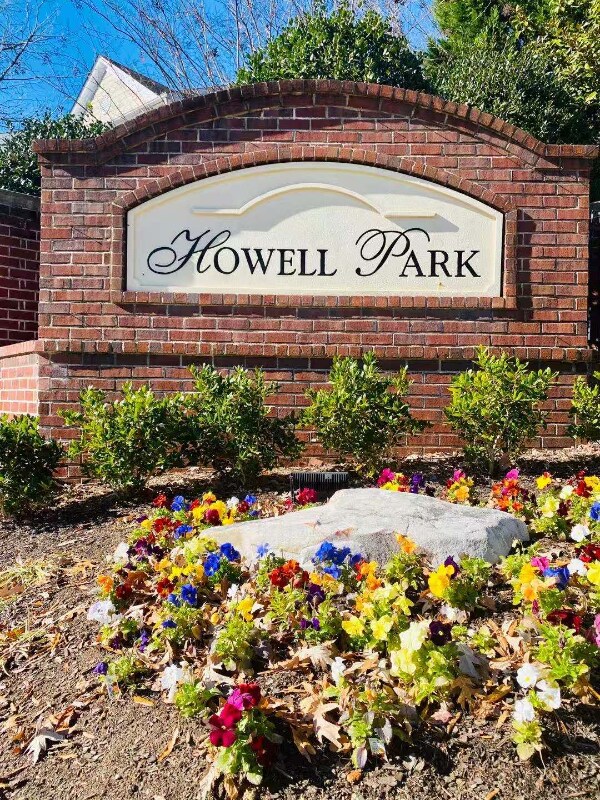 Foto del edificio - 3951 Howell Park Rd
