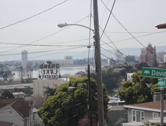 Foto del edificio - 847 Vermont St