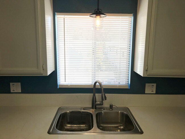 Foto del edificio - Comstock Ave