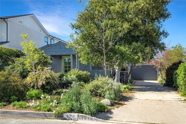 Foto del edificio - 171 Costa Mesa St