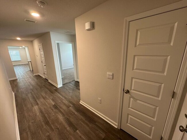 Foto del edificio - Pensacola - Deer Run - 4 bed, 2 bath w/ co...
