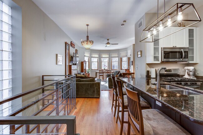 Foto del edificio - 2026 W Pierce Ave