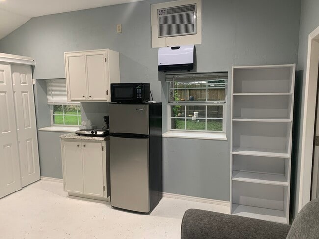 Building Photo - 22802 Whispering Willow Dr