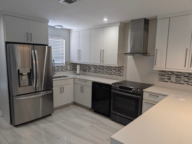 Foto del edificio - 9780 SW 52nd Rd