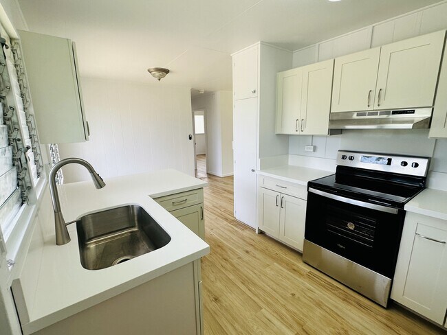 Kitchen - 1816 Kaikunane Loop
