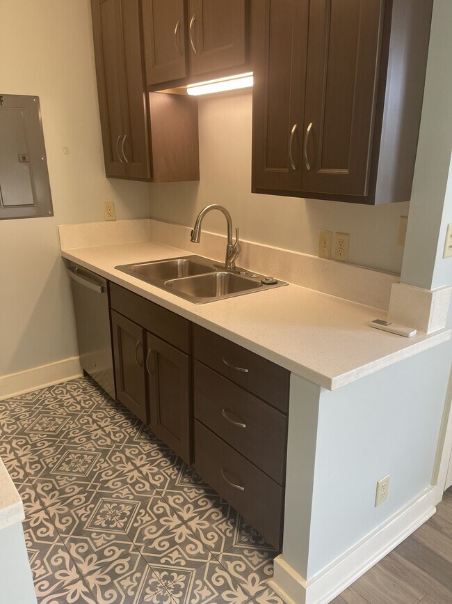 Foto del edificio - 515 E 8th St