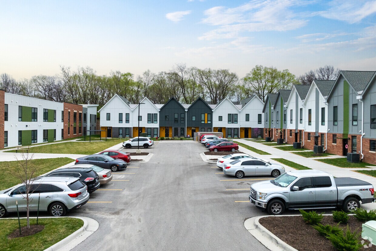 Building Photo - Brookwood at Antioch