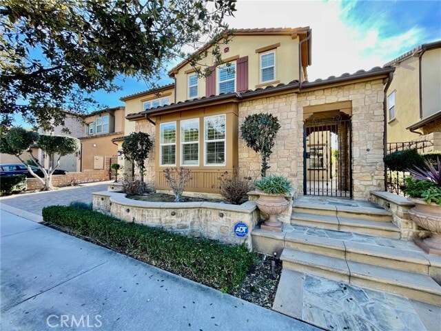 Building Photo - 2652 E Temblor Ranch Dr