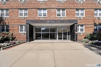Building Photo - 140 Grove St