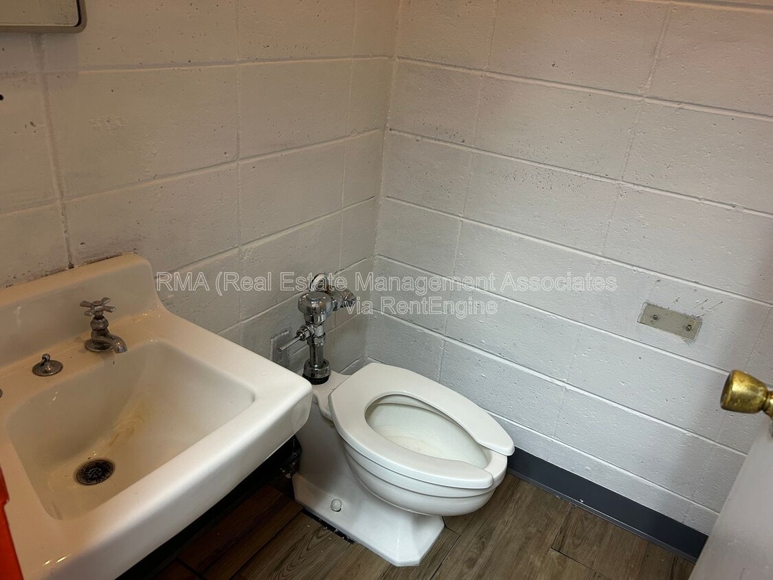 Foto del edificio - 454 W Solomon St