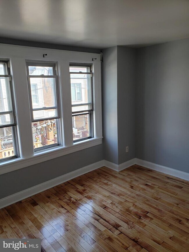 Foto del edificio - 1838 S Taylor St